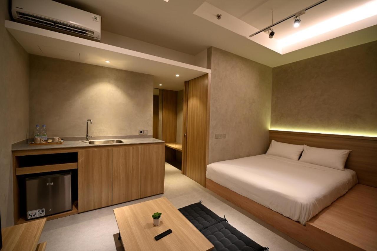 Hotel Nostoi à Jakarta Extérieur photo